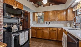 107 Overlook Rd, Andover, NJ 07860