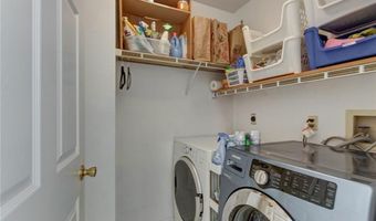 564 Woodlyn Xing, Ballwin, MO 63021