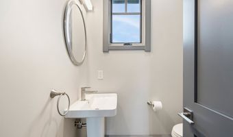 2485 BEACH LOOP Dr, Bandon, OR 97411