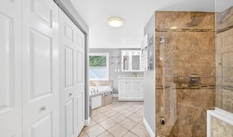 74 Rhinecliff St, Arlington, MA 02476