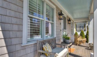 23 Chachapacassett Rd, Barrington, RI 02806