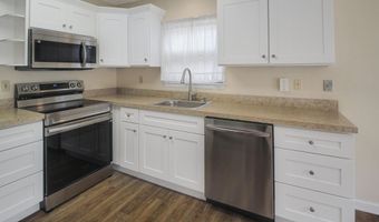 2 Morning Glory Ln, Whiting, NJ 08759