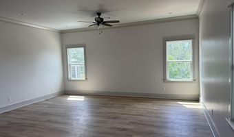 5009 Alaska St, Bay St. Louis, MS 39520