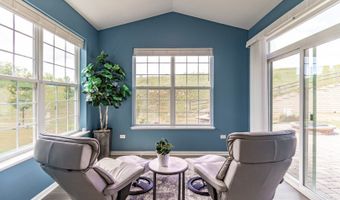 2170 Indigo Dr, Algonquin, IL 60102