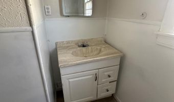 911 4th St, Abernathy, TX 79311