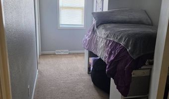 710 East St, Bottineau, ND 58318