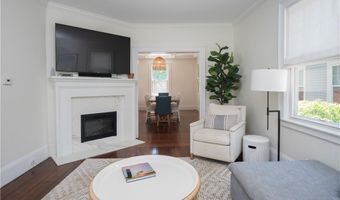 27 Mann Ave, Newport, RI 02840