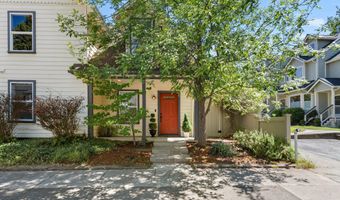 923 Bellview Ave 2, Ashland, OR 97520
