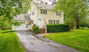 5 Phillips Rd, Falmouth, ME 04105