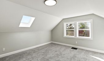 1 Blackstrap Rd, Falmouth, ME 04105