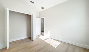 356 W 4TH St, Apopka, FL 32703