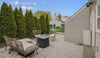 28 Mill Creek Rd, Branford, CT 06405