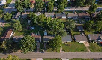 233 E Radio Ln, Arkansas City, KS 67005