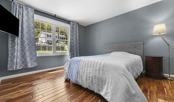 31 Hillandale Rd, Danbury, CT 06811