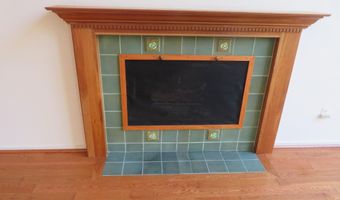 2134 Overlook Ct, Ann Arbor, MI 48103