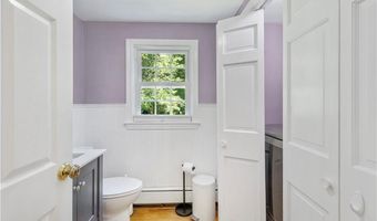 111 Juniper Dr, North Kingstown, RI 02852