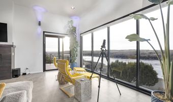 256 Snake River Dr, American Falls, ID 83211