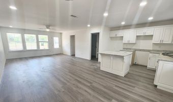902 Lockett Station Rd, Albany, GA 31707