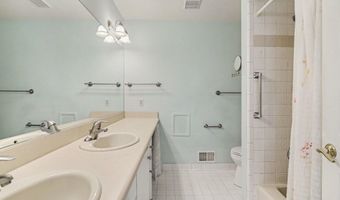 1480 Kelly Green Dr, Ann Arbor, MI 48103