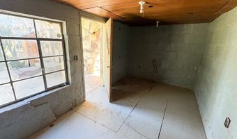 605 N 3rd St, Alpine, TX 79830