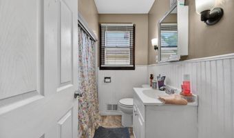 201 Walker Ave, Aurora, IN 47001