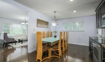 10202 Jubil Dr, Affton, MO 63123