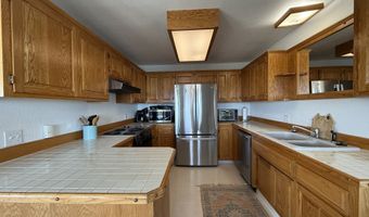 1305 MOORE St 402, Brookings, OR 97415