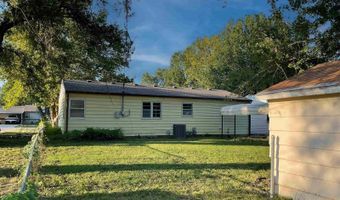 233 E Radio Ln, Arkansas City, KS 67005