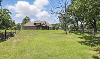 209 Ellis Creek Dr, Weatherford, TX 76085