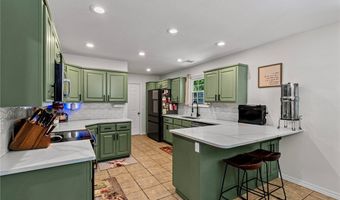 25 Overton Dr, Bella Vista, AR 72714