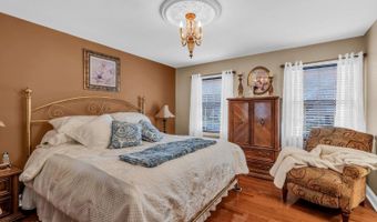 318 Tina Lee Ct, Brick, NJ 08724