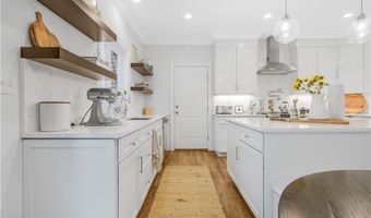 31 Ridge St, Berkley, MA 02779