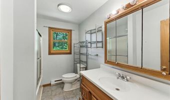 130 S Niantic Dr, Charlestown, RI 02813