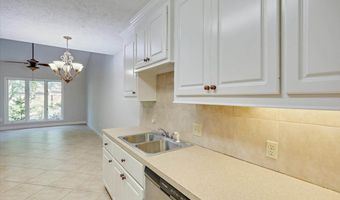 200 Woodgreen Dr #2, Madison, MS 39110