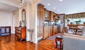 127 Harrison Ave 10, Newport, RI 02840