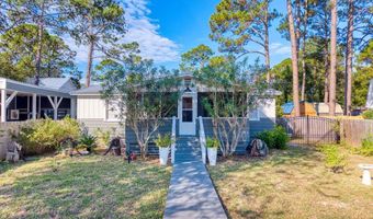 168 21st Ave, Apalachicola, FL 32320