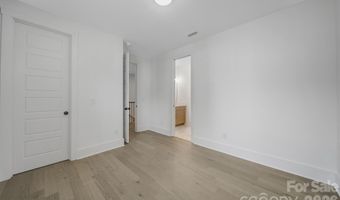 1016 Rockway Dr, Charlotte, NC 28205