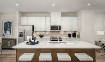 4290 Reusch Cir, New Castle, DE 19720