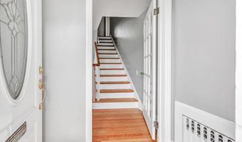 84 Oxford St, Bridgeport, CT 06606