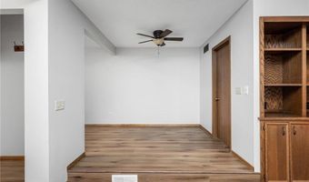 8654 134th St W, Apple Valley, MN 55124