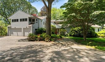 125 Woodruff Ave, Narragansett, RI 02882