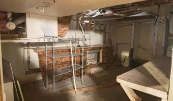 809 S Roselawn Ave, Artesia, NM 88210