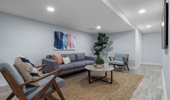 72 Walnut St 1, Arlington, MA 02476