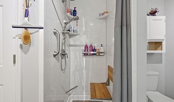 275 Inland Cir, Avon, IN 46123