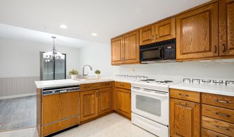 2623 Meade Ct, Ann Arbor, MI 48105