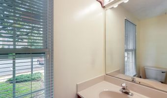 44049 FERNCLIFF Ter, Ashburn, VA 20147