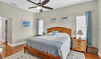 806 EAGLE Ln, Apollo Beach, FL 33572