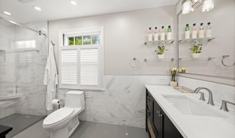 6709 PEMBERTON St, Bethesda, MD 20817