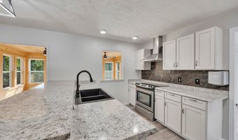 514 Olivia Ln, Ball Ground, GA 30107