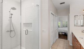 321 5TH St, Atlantic Beach, FL 32233